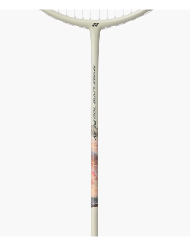 Raquette Yonex Nanoflare 700 Play Beige 4U cordée - détail manche et tamis